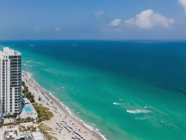 2-bedroom condo for rent in Hallandale Beach - 1830 S OCEAN DR 2110 - MondialRealty