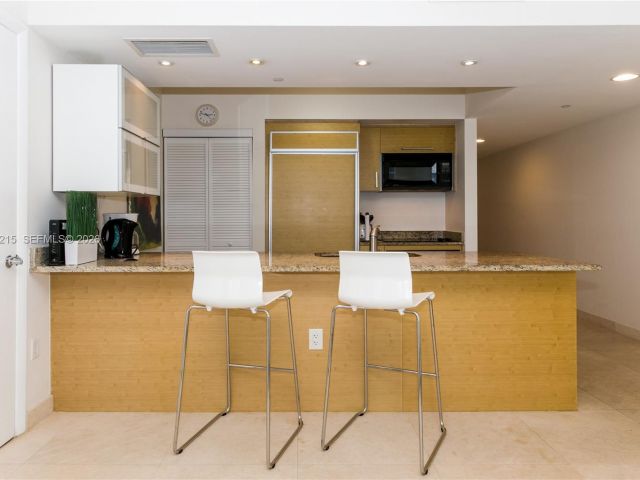 Apartment for rent  Unit #2110 - photo 7025745