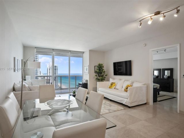 Apartment for rent  Unit #2110 - photo 7025755