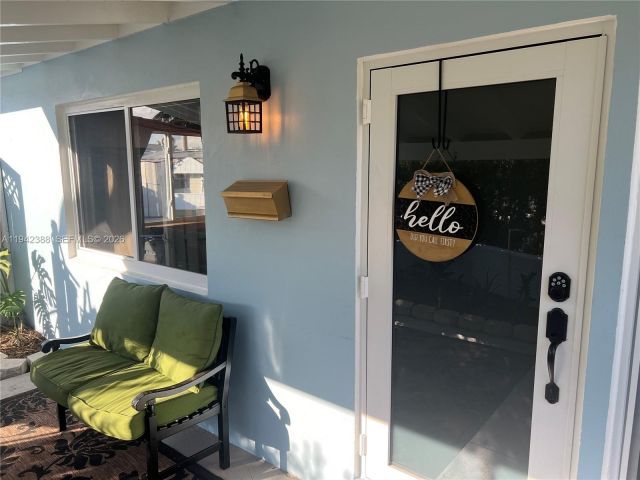 3-bedroom home for rent in Miami - 8801 SW 42nd St - MondialRealty