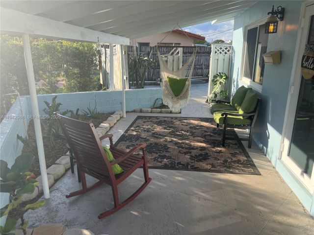 3-bedroom home for rent in Miami - 8801 SW 42nd St - MondialRealty