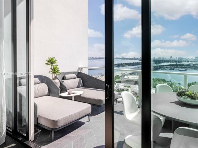 Apartment for rent  Unit #2202 - photo 7100038