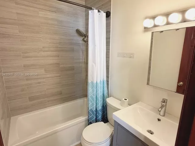 2-bedroom home for sale in Coral Gables - 231 Majorca Ave C - MondialRealty