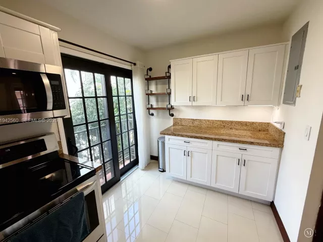 2-bedroom home for sale in Coral Gables - 231 Majorca Ave C - MondialRealty