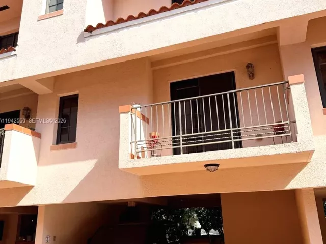 2-bedroom home for sale in Coral Gables - 231 Majorca Ave C - MondialRealty