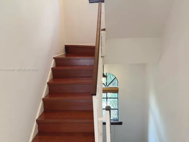 2-bedroom home for sale in Coral Gables - 231 Majorca Ave C - MondialRealty