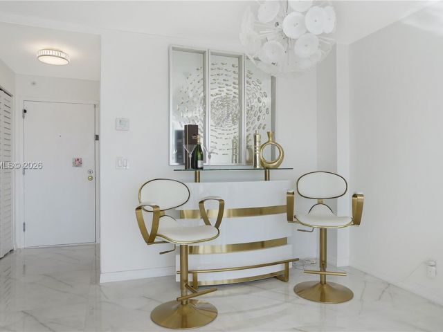 Apartment for sale  Unit #1206 - photo 7025665