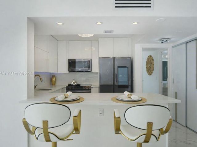 Apartment for sale  Unit #1206 - photo 7025668