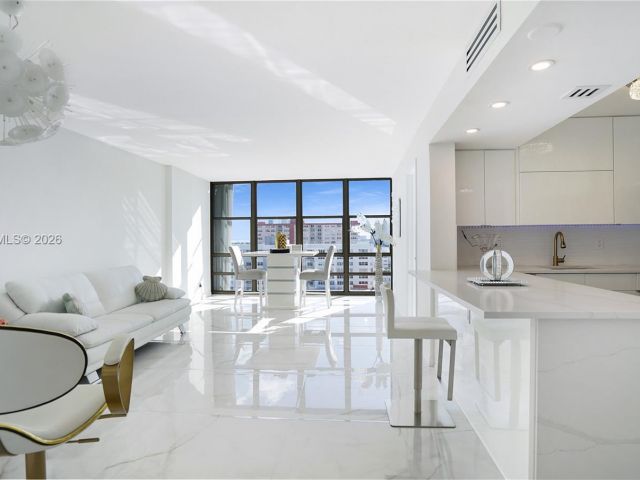 Apartment for sale  Unit #1206 - photo 7025669