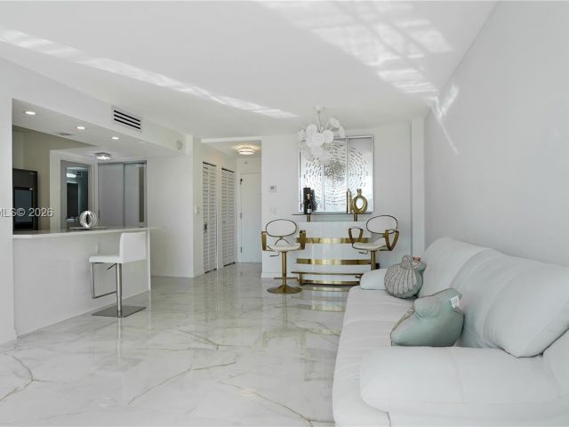 Apartment for sale  Unit #1206 - photo 7025675