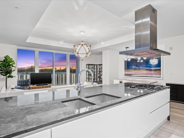 Apartment for sale  Unit #315 - photo 7128850