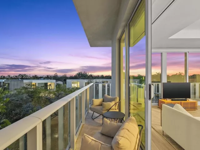 2-bedroom condo for sale in Miami Beach - 4701 N Meridian Ave 315 - MondialRealty