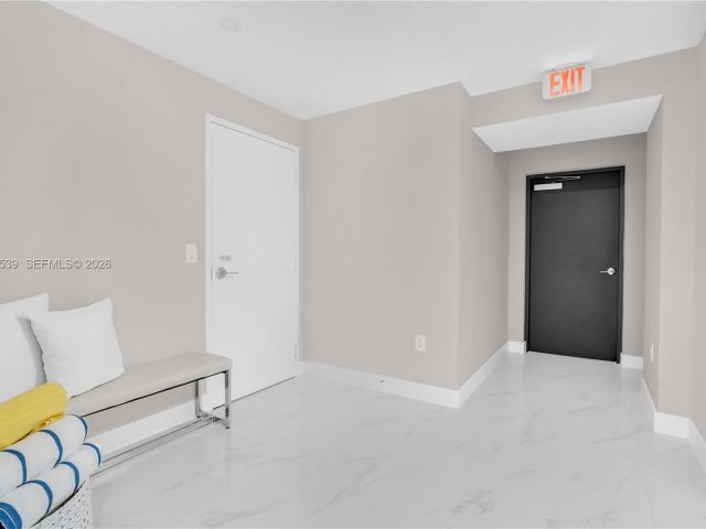 Apartment for sale  Unit #4501 - photo 7066417