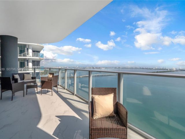 Apartment for sale  Unit #4501 - photo 7066419