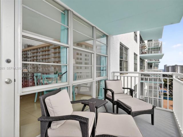 Apartment for sale  Unit #1905 - photo 7429943