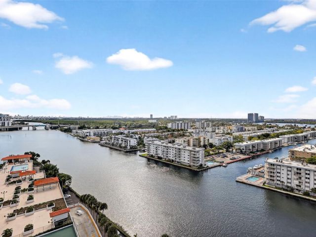 Apartment for sale  Unit #1905 - photo 7429945