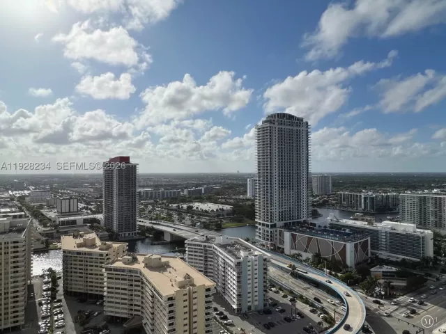 2-bedroom condo for sale in Hallandale Beach - 1830 S Ocean Dr 3006 - MondialRealty
