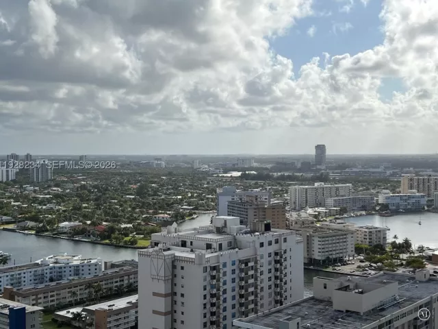 2-bedroom condo for sale in Hallandale Beach - 1830 S Ocean Dr 3006 - MondialRealty