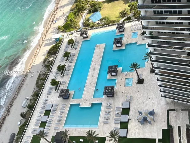 2-bedroom condo for sale in Hallandale Beach - 1830 S Ocean Dr 3006 - MondialRealty