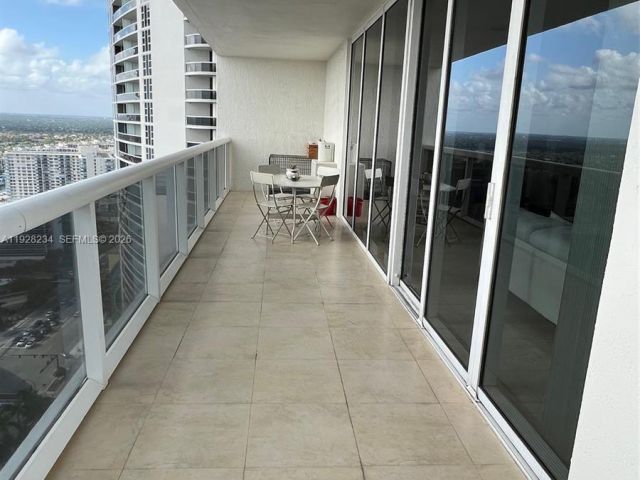 Apartment for sale  Unit #3006 - photo 7037622