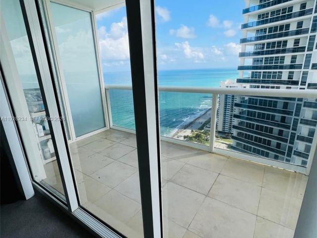 Apartment for sale  Unit #3006 - photo 7037636