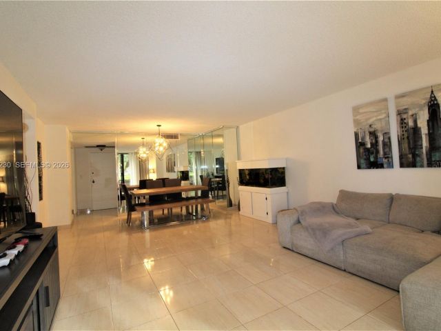 2-bedroom condo for sale in Hallandale Beach - 2500 Parkview Dr 315 - MondialRealty
