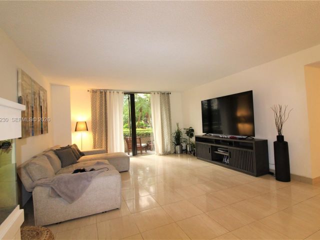 2-bedroom condo for sale in Hallandale Beach - 2500 Parkview Dr 315 - MondialRealty