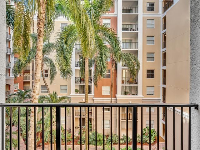 Apartment for sale  Unit #1418 - photo 7049395