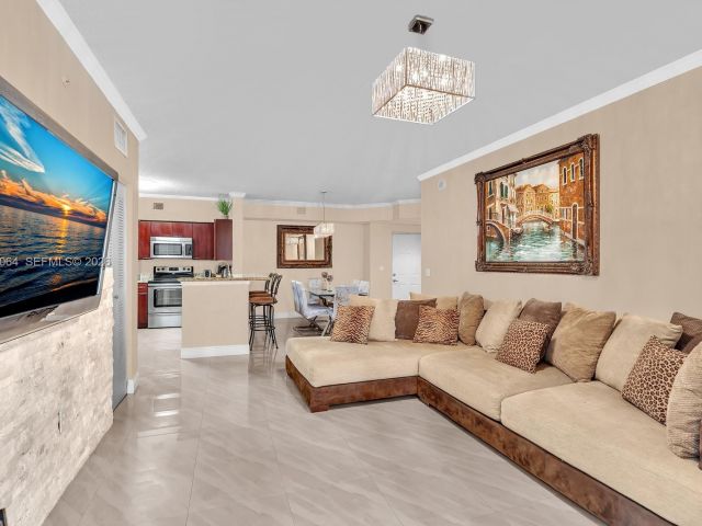 Apartment for sale  Unit #1418 - photo 7049397