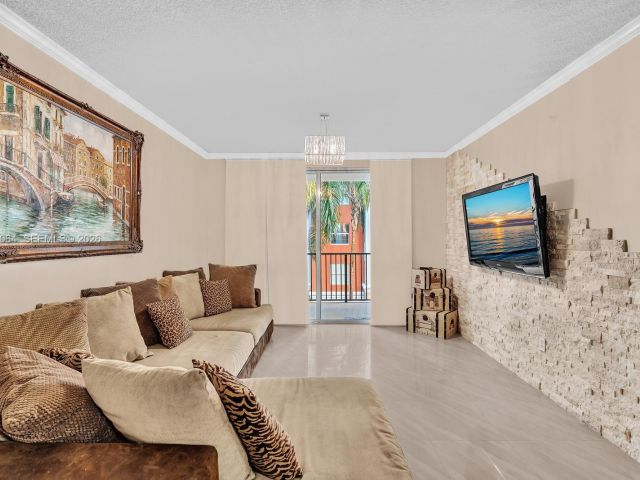 Apartment for sale  Unit #1418 - photo 7049399