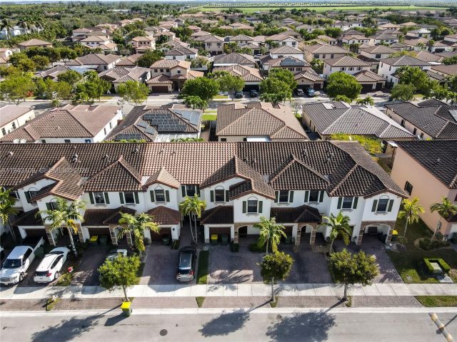 3-bedroom home for rent in Homestead - 141 SE 34th Ter 141 - MondialRealty