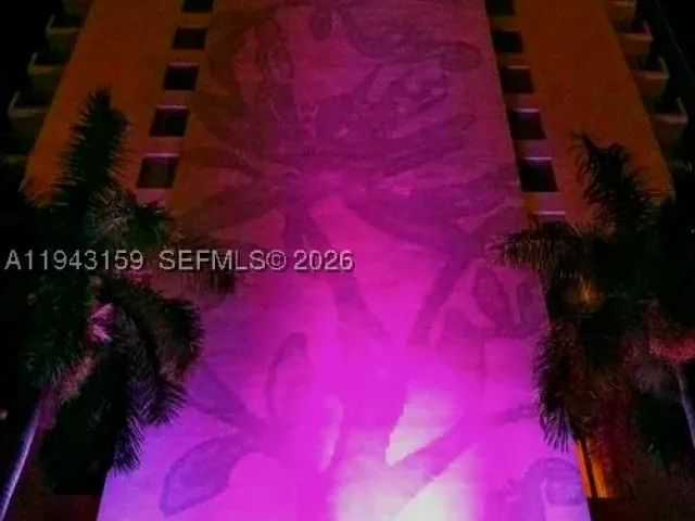 1-bedroom condo for rent in Miami Beach - 1100 West Ave 721 - MondialRealty