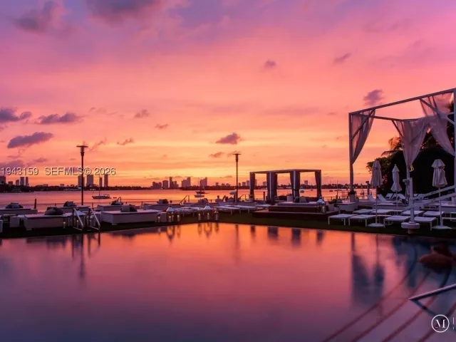 1-bedroom condo for rent in Miami Beach - 1100 West Ave 721 - MondialRealty
