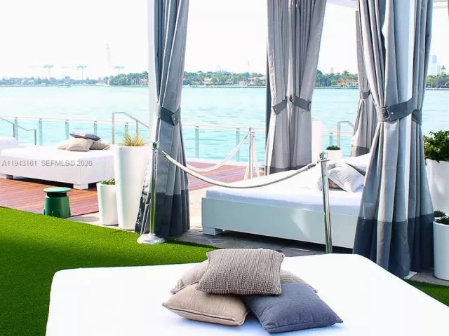 condo for rent in Miami Beach - 1100 West Ave 307 - MondialRealty