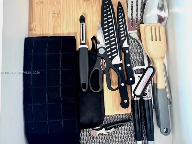 condo for rent in Miami Beach - 1100 West Ave 415 - MondialRealty