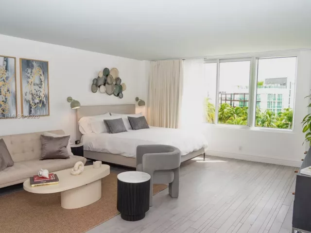 condo for rent in Miami Beach - 1100 West Ave 415 - MondialRealty