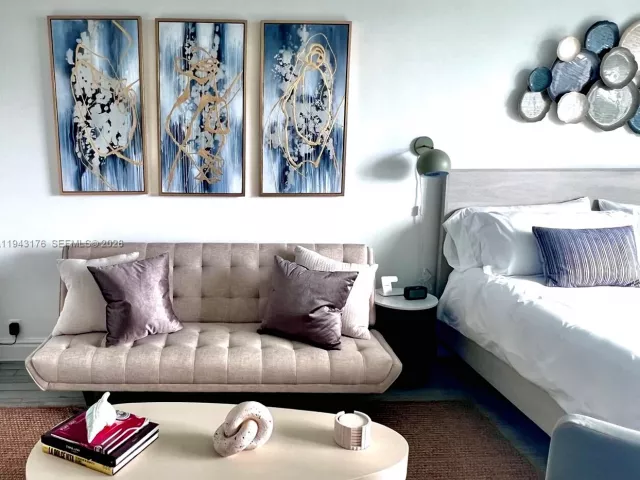 condo for rent in Miami Beach - 1100 West Ave 415 - MondialRealty