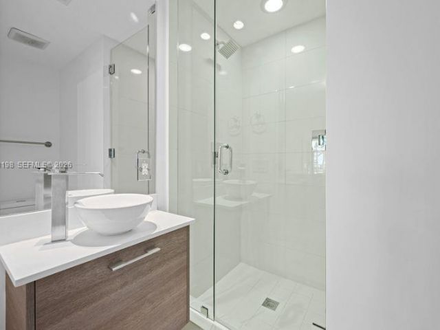 Apartment for sale  Unit #602 - photo 7126964