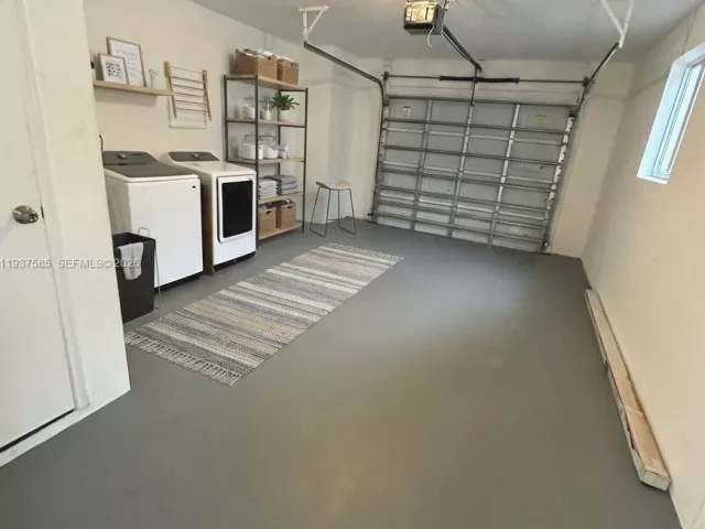 4-bedroom home for sale in Hollywood - 4501 Jefferson St - MondialRealty