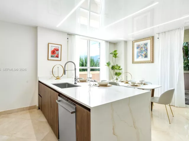 3-bedroom condo for rent in Sunny Isles Beach - 17555 Atlantic Blvd 508 - MondialRealty