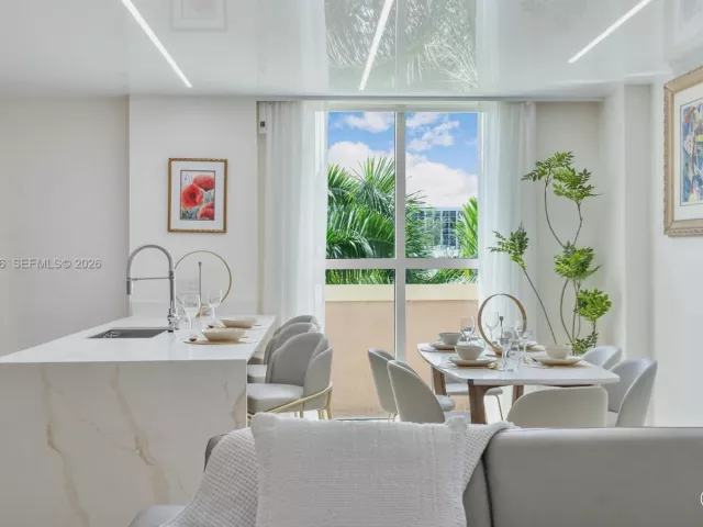3-bedroom condo for rent in Sunny Isles Beach - 17555 Atlantic Blvd 508 - MondialRealty