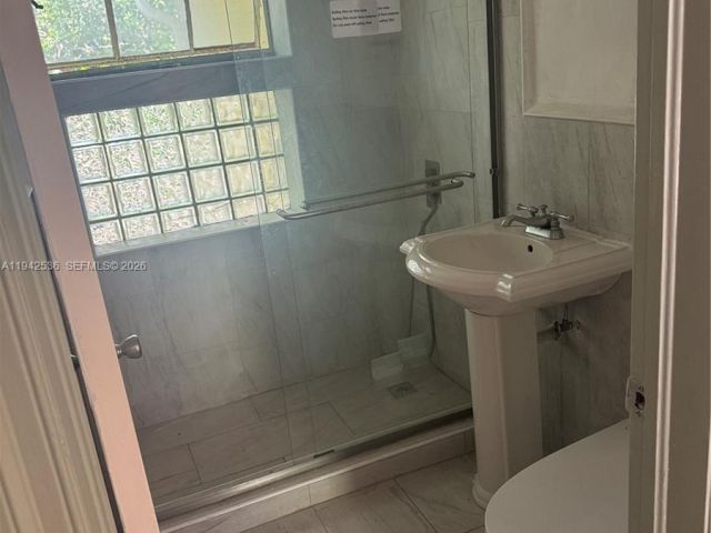 Home for sale at 12110 NE 11th Pl - photo 7475754