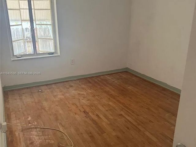 Home for sale at 12110 NE 11th Pl - photo 7475761