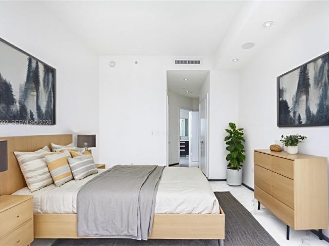 Apartment for sale  Unit #3407 - photo 7131746