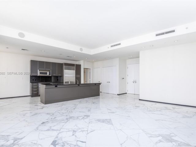 Apartment for sale  Unit #3407 - photo 7131760