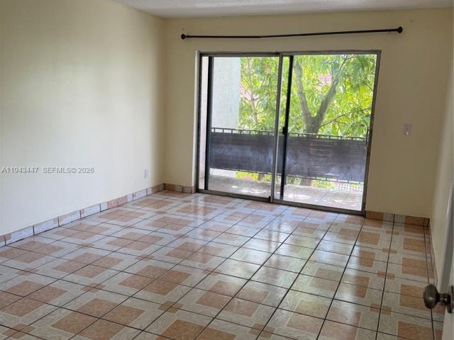 Home for rent at 15163 NE 6th Ave 15 - photo 7510210