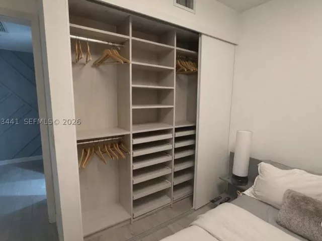 3-bedroom condo for sale in Miami - 488 NE 18th St 700 - MondialRealty