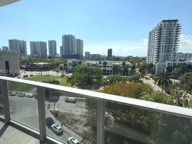 3-bedroom condo for sale in Miami - 488 NE 18th St 700 - MondialRealty