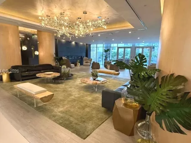 3-bedroom condo for sale in Miami - 488 NE 18th St 700 - MondialRealty