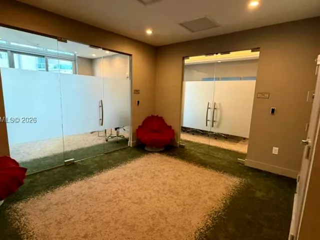 3-bedroom condo for sale in Miami - 488 NE 18th St 700 - MondialRealty